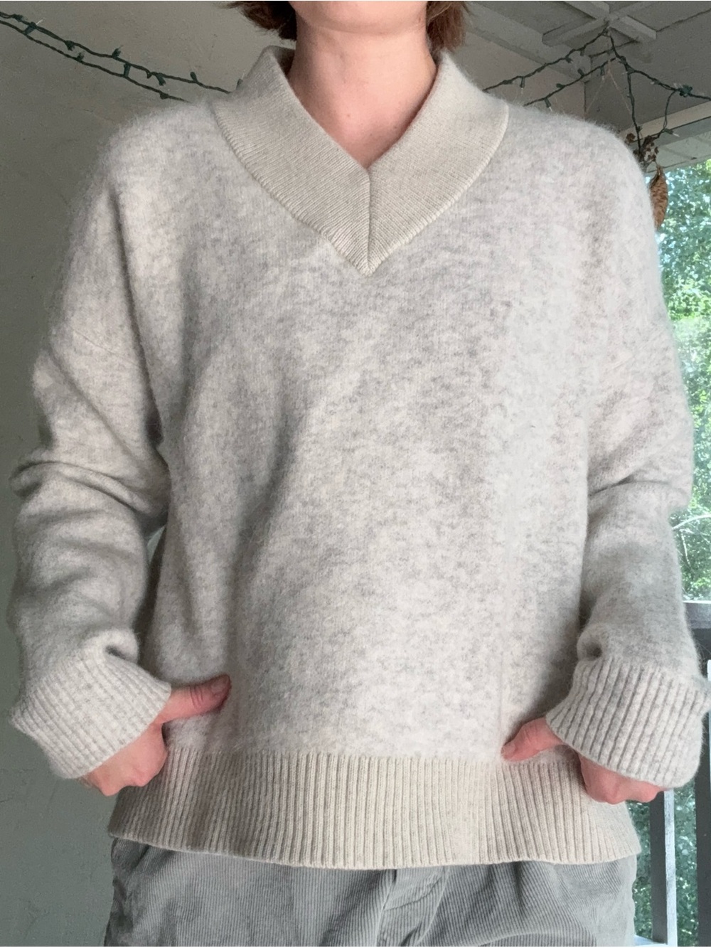 Lululemon Alpaca Wool-Blend V-Neck Sweater Medium Heathered Light Grey